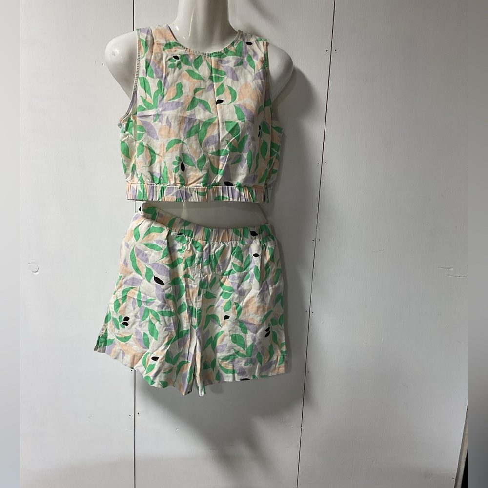 Floral Green Women's Shorts